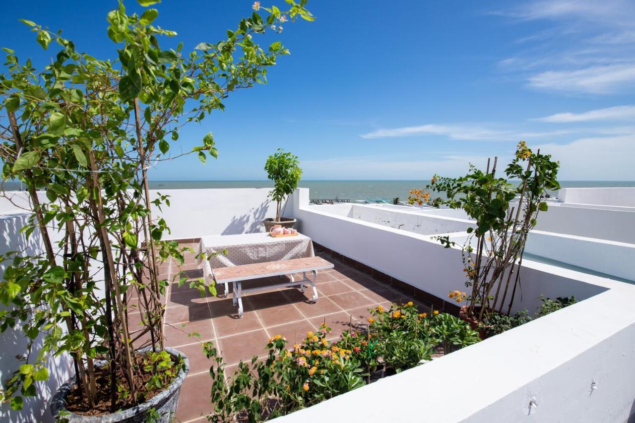 Okinawa Villas And Beach Club - Oceanami Resort Long Hai Esterno foto