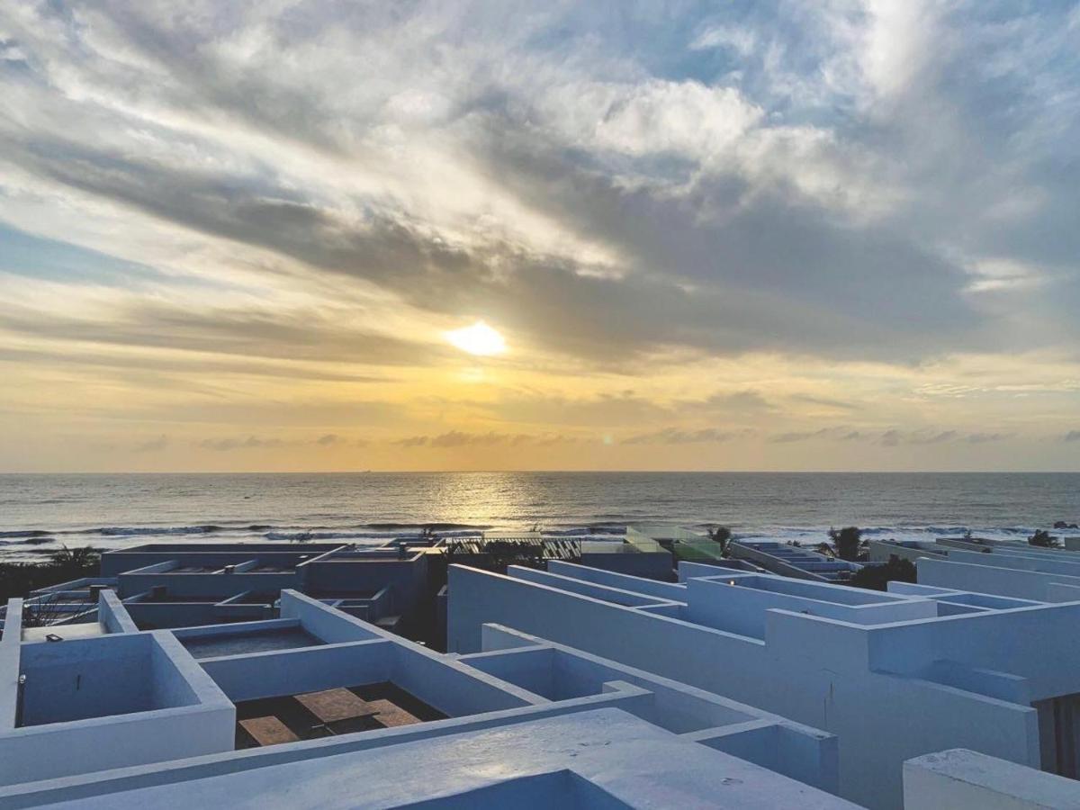 Okinawa Villas And Beach Club - Oceanami Resort Long Hai Esterno foto