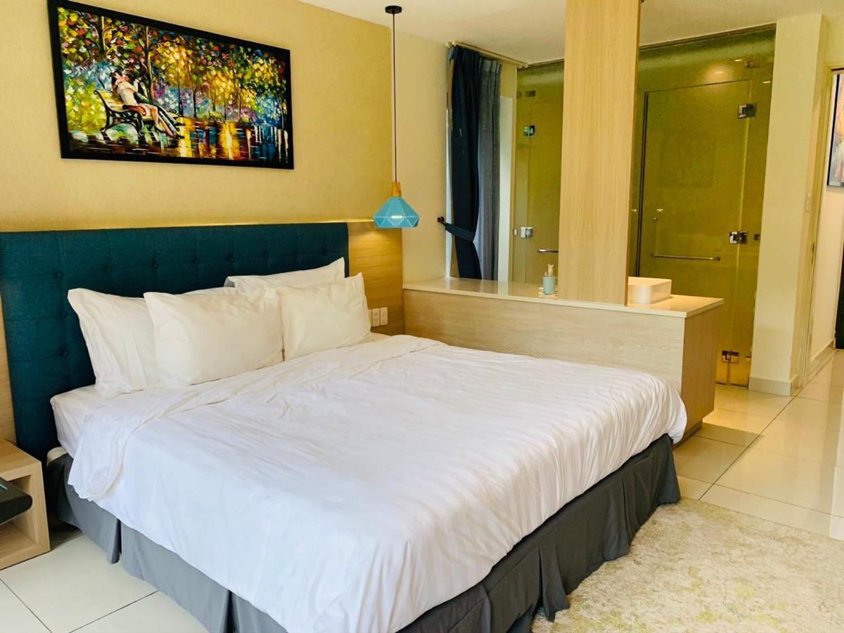 Okinawa Villas And Beach Club - Oceanami Resort Long Hai Esterno foto