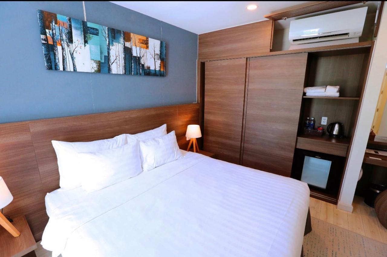 Okinawa Villas And Beach Club - Oceanami Resort Long Hai Esterno foto
