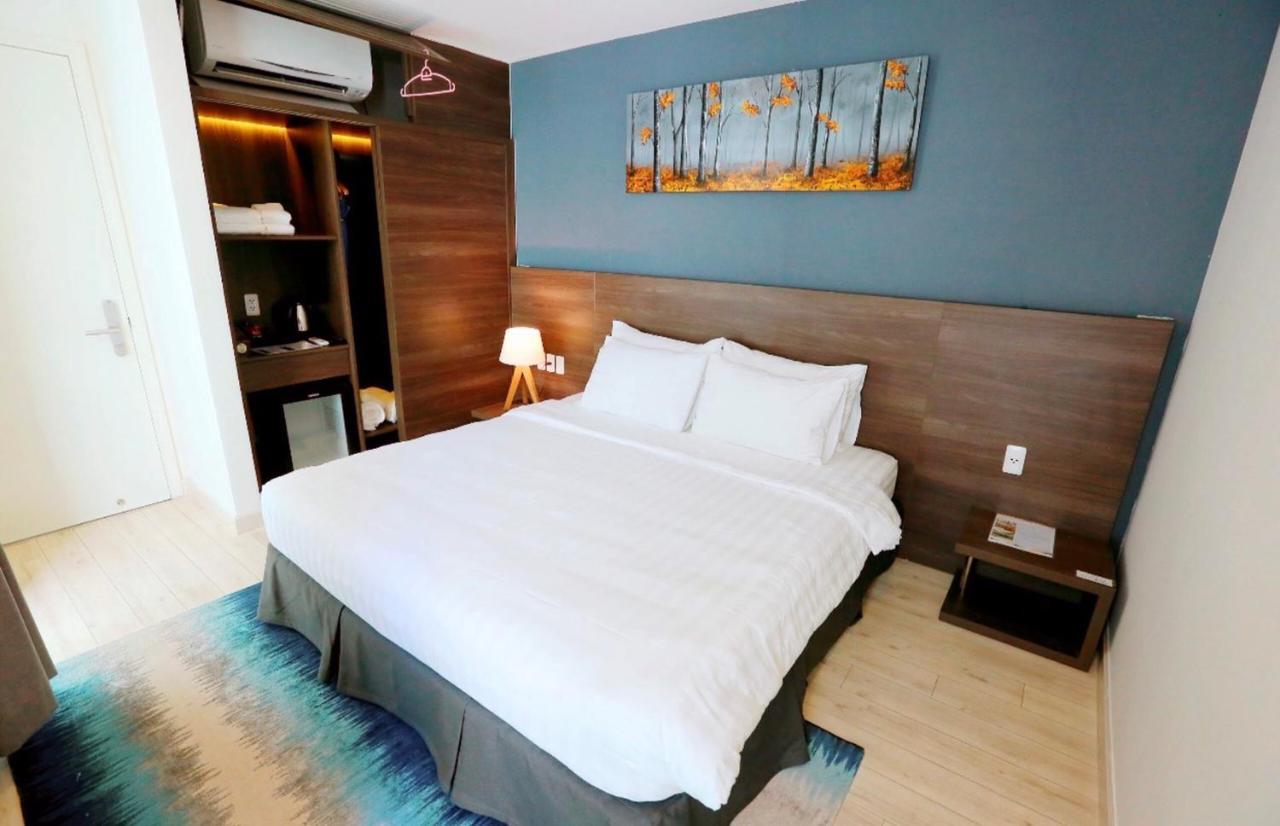 Okinawa Villas And Beach Club - Oceanami Resort Long Hai Esterno foto