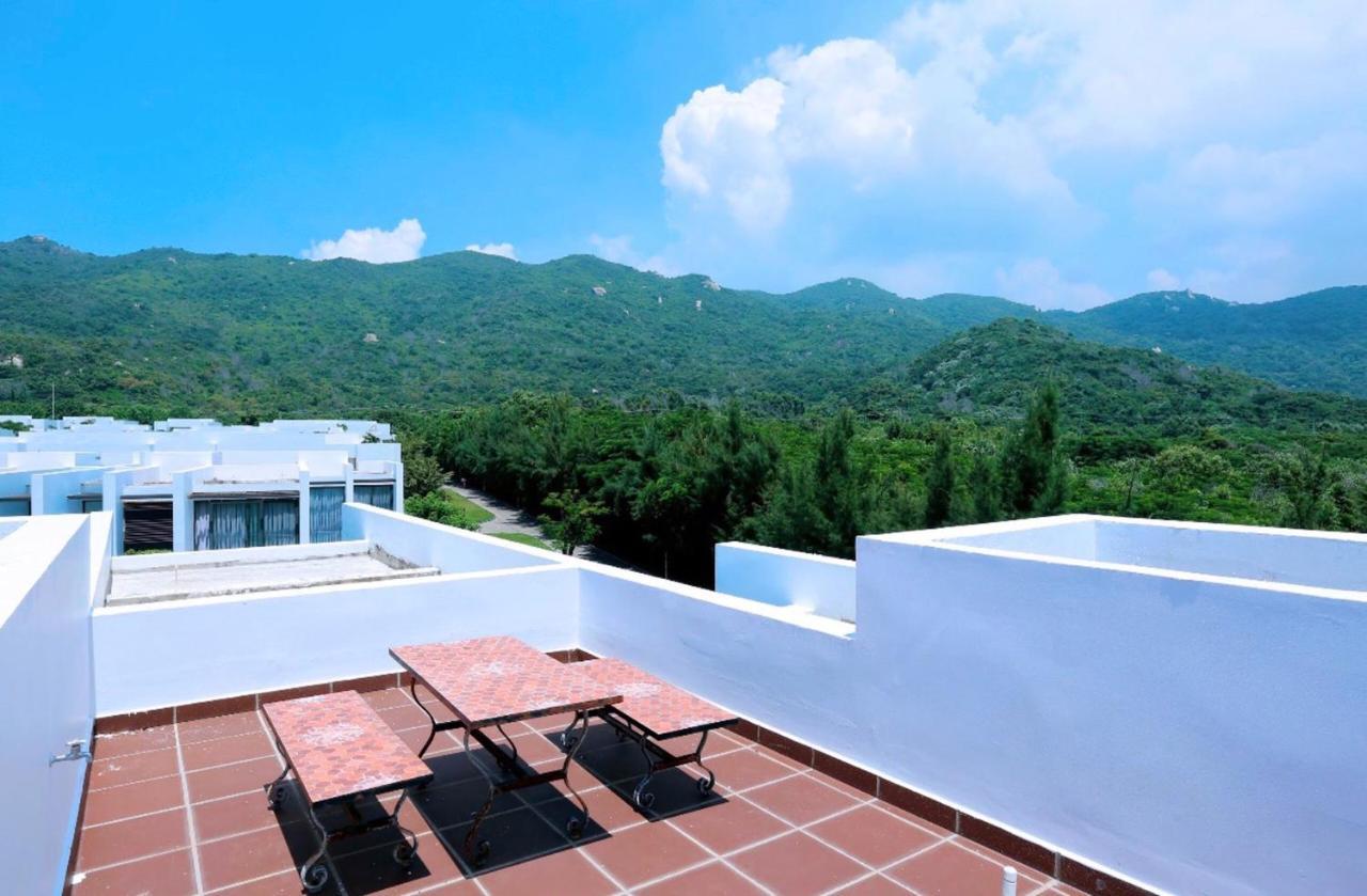 Okinawa Villas And Beach Club - Oceanami Resort Long Hai Esterno foto